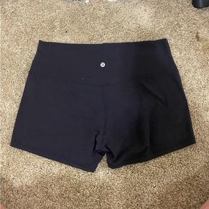 Lululemon Align high rise 4” shorts